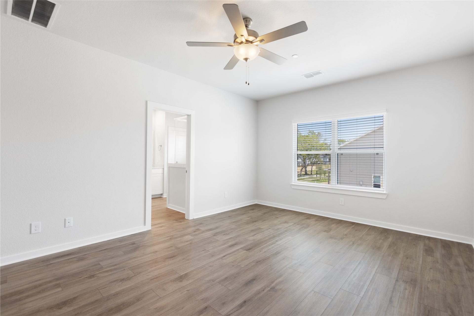 3027 Dovedale Street, Pearland, TX 77584 3027 Dovedale Street, Pearland, TX 77584