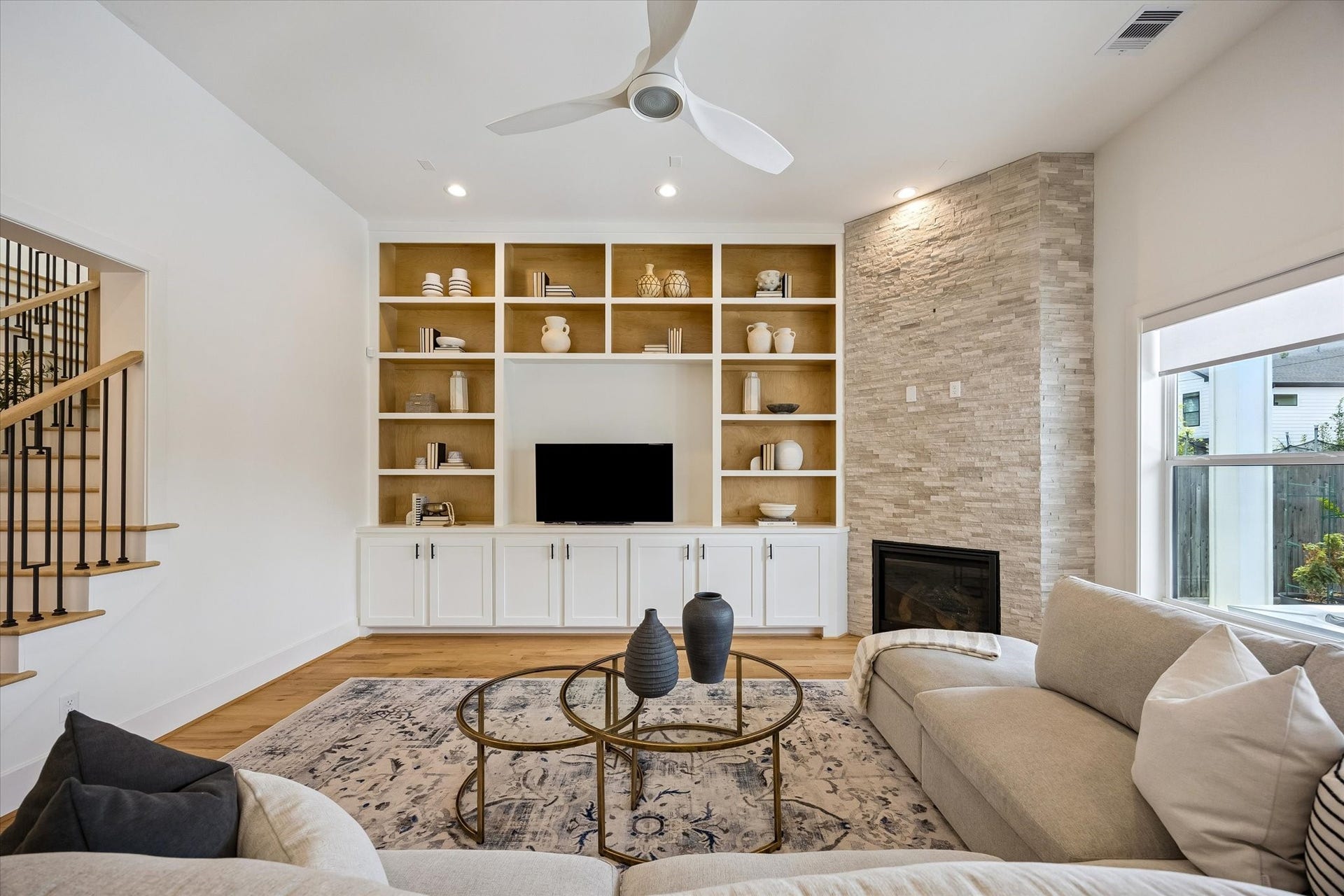 1729 Chippendale Road, Houston, TX 77018