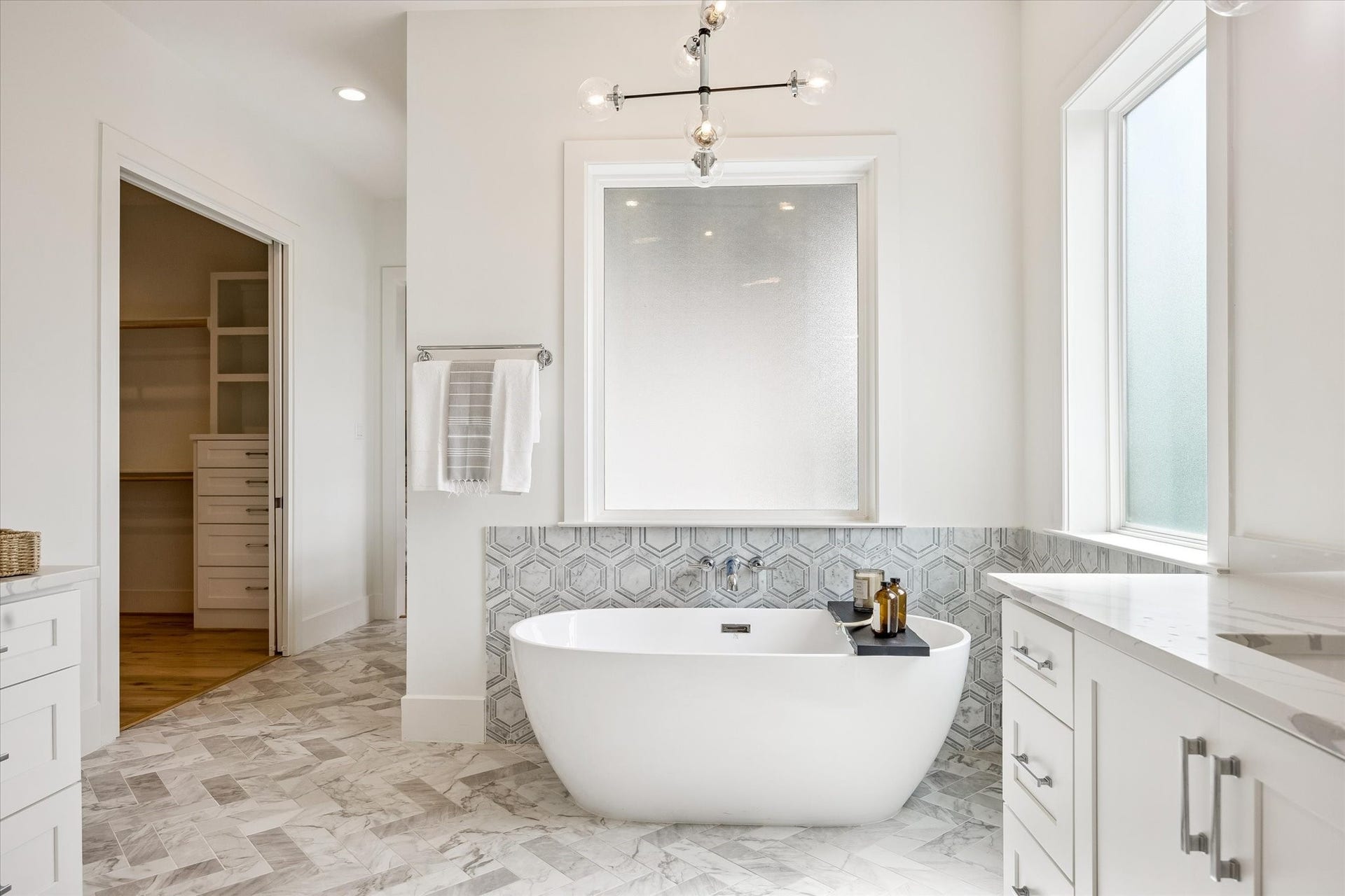 1729 Chippendale Road, Houston, TX 77018