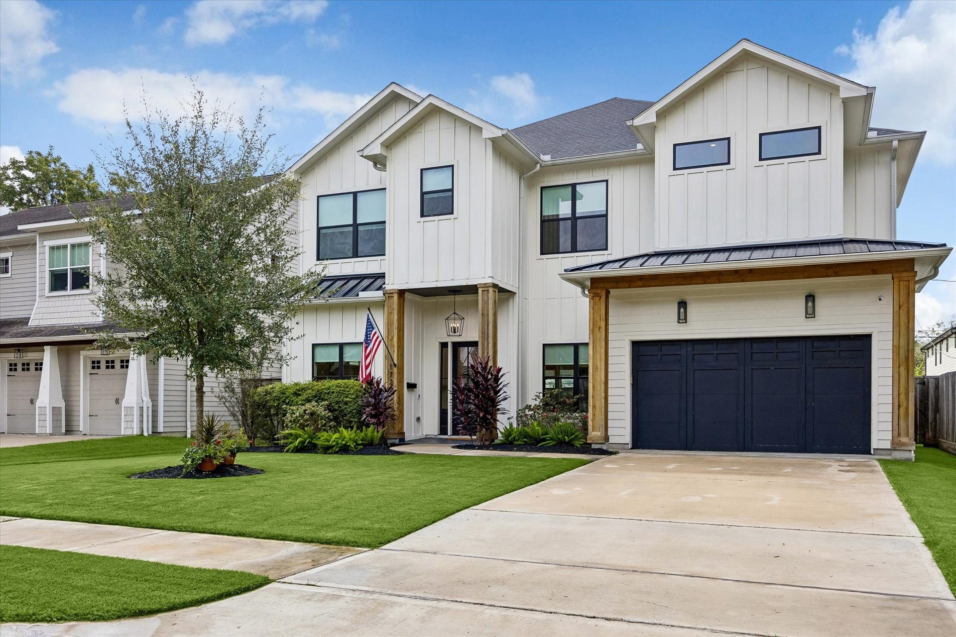 1729 Chippendale Road, Houston, TX 77018