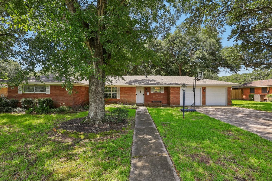 Property photo for 1705 Adams Street, Baytown, TX