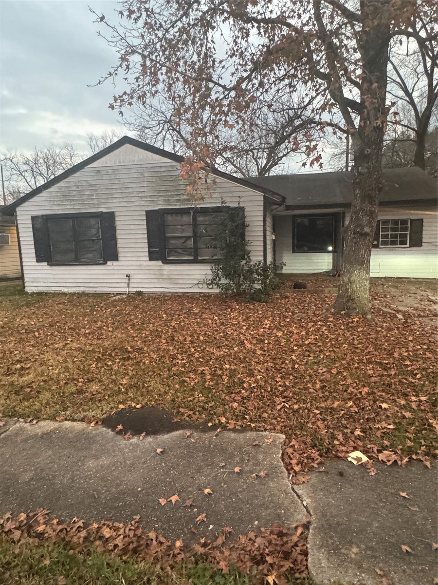 Property photo for 5326 Kenilwood Drive, Houston, TX