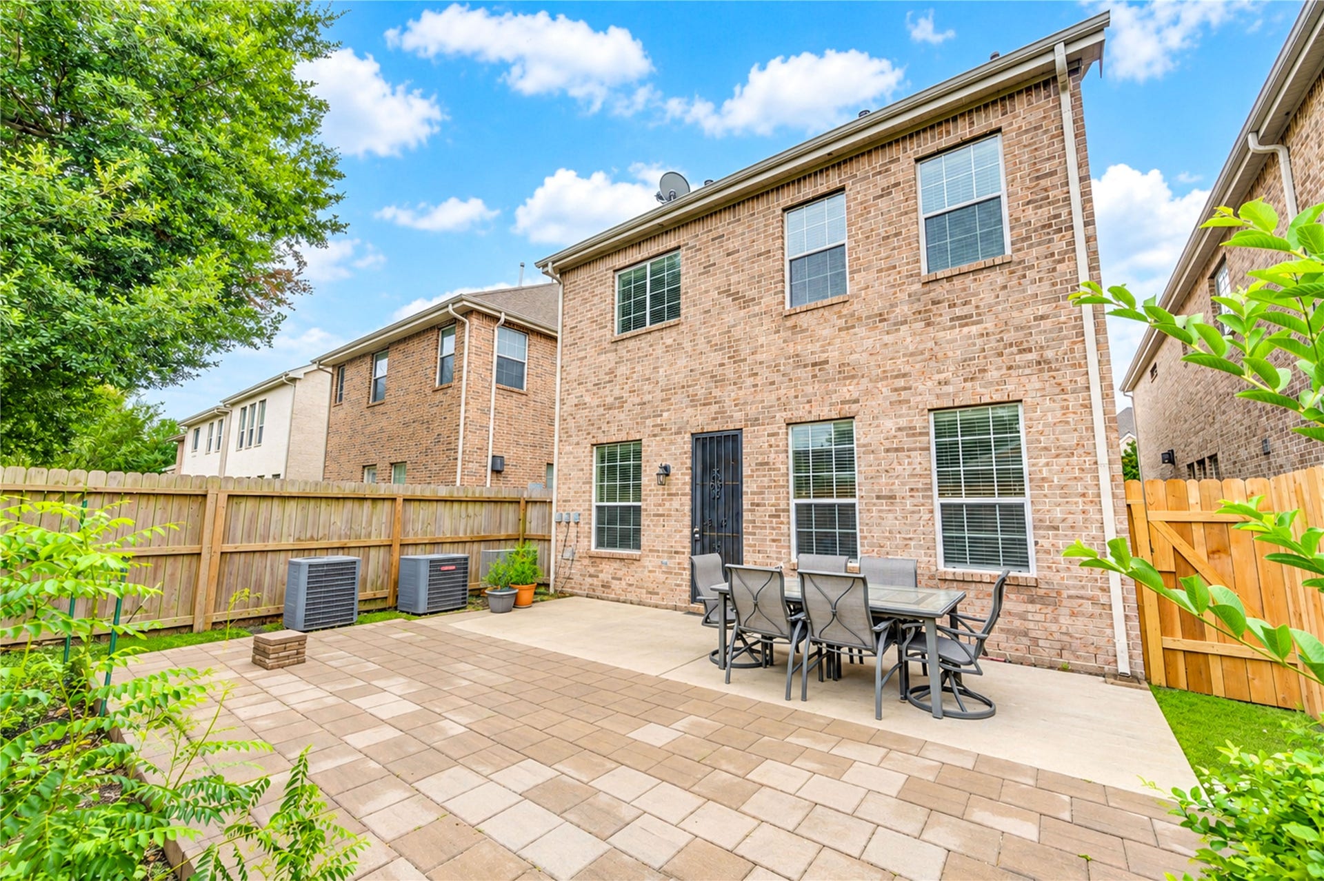1231 Sopris Drive, Houston, TX 77077 1231 Sopris Drive, Houston, TX 77077