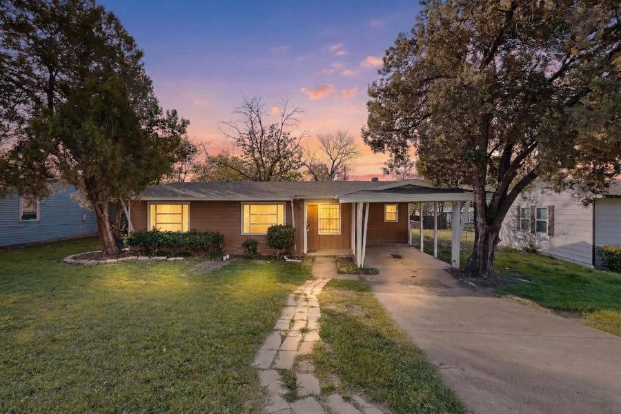 Property photo for 11936 Hoblitzelle Drive, Dallas, TX