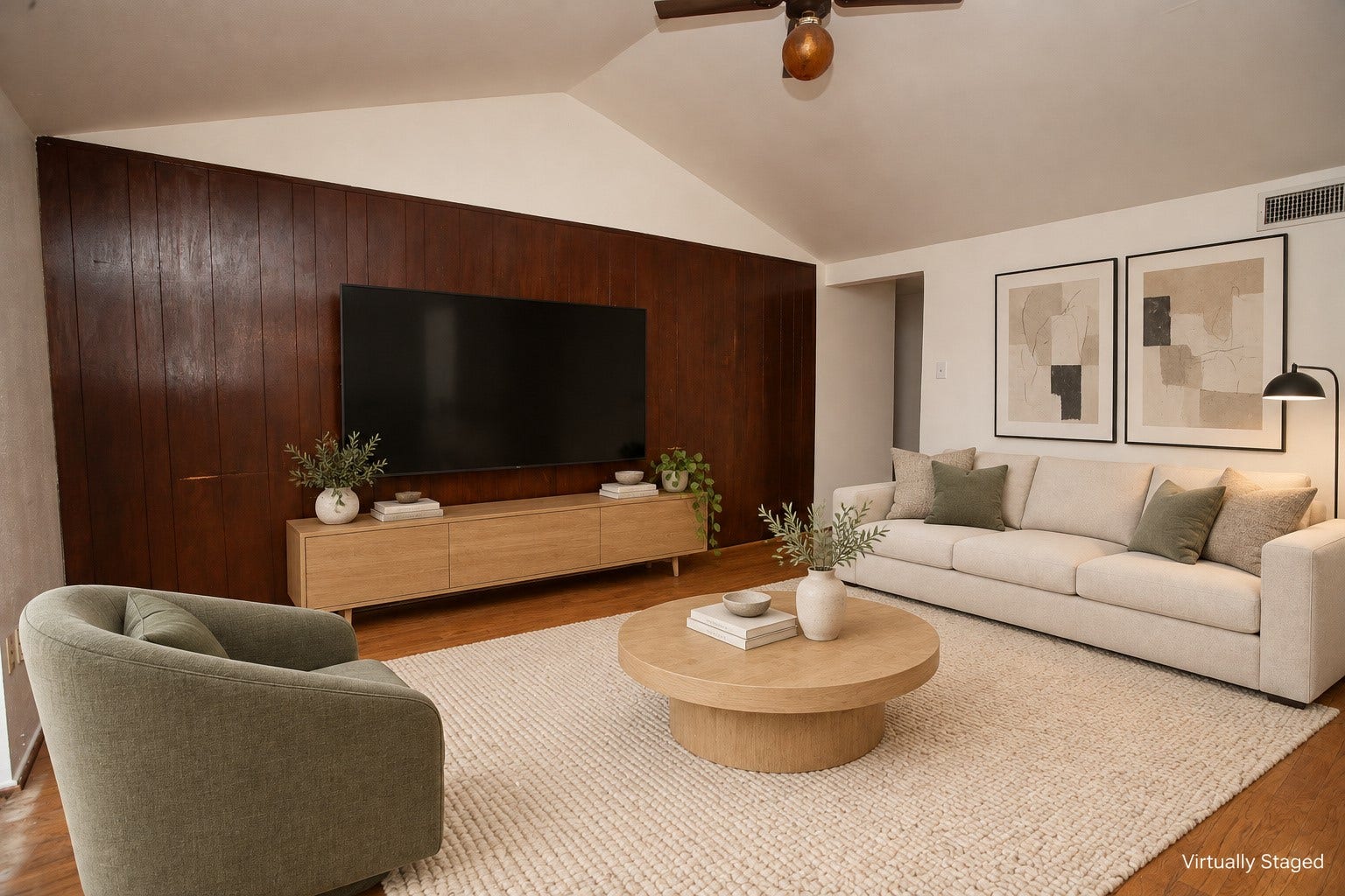 14103 Fleetwell Drive, Houston, TX 77045 Family Room