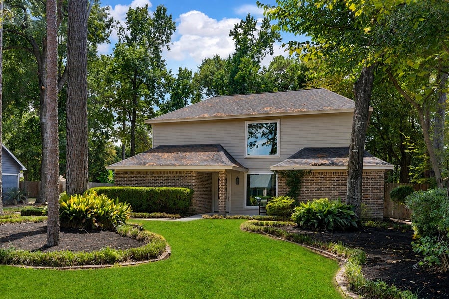 Property photo for 21 Wakerobin Court, The Woodlands, TX