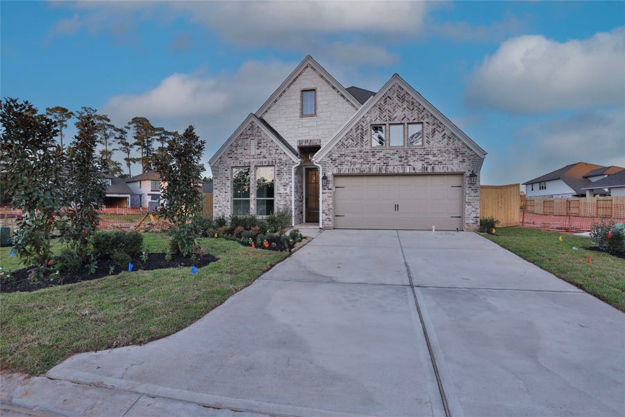 Property photo for 359 Mulberry Creek Street, Conroe, TX