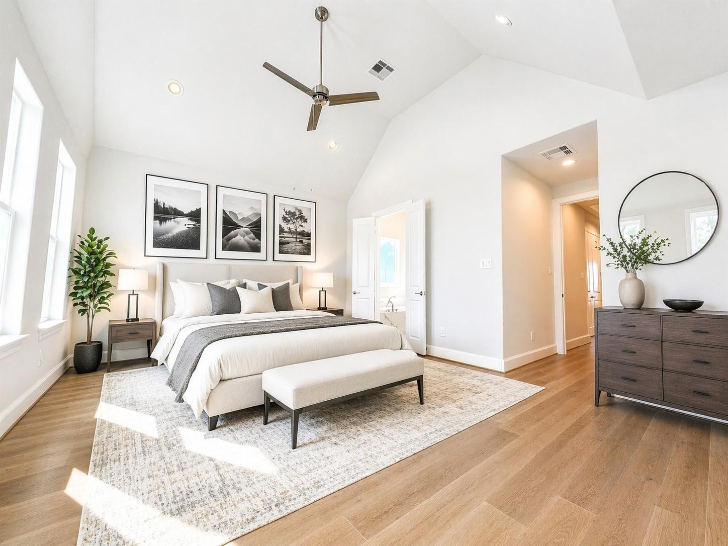 2731 Providence Street, Houston, TX 77020 Primary suite bathed in natural light! Photo is from a previous build of similar plan.