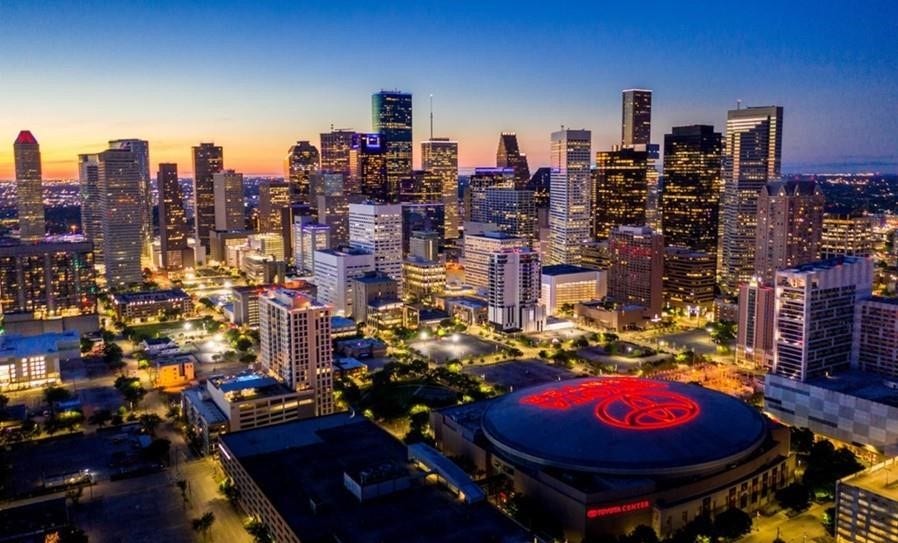 2731 Providence Street, Houston, TX 77020 Just a mile from Downtown!