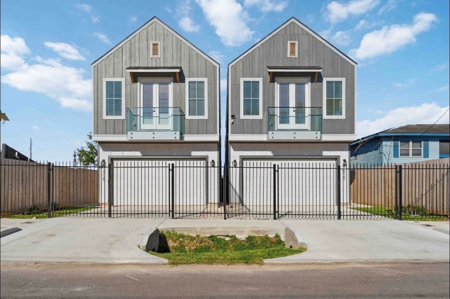 Property photo for 7809 Dyer St, Houston, TX