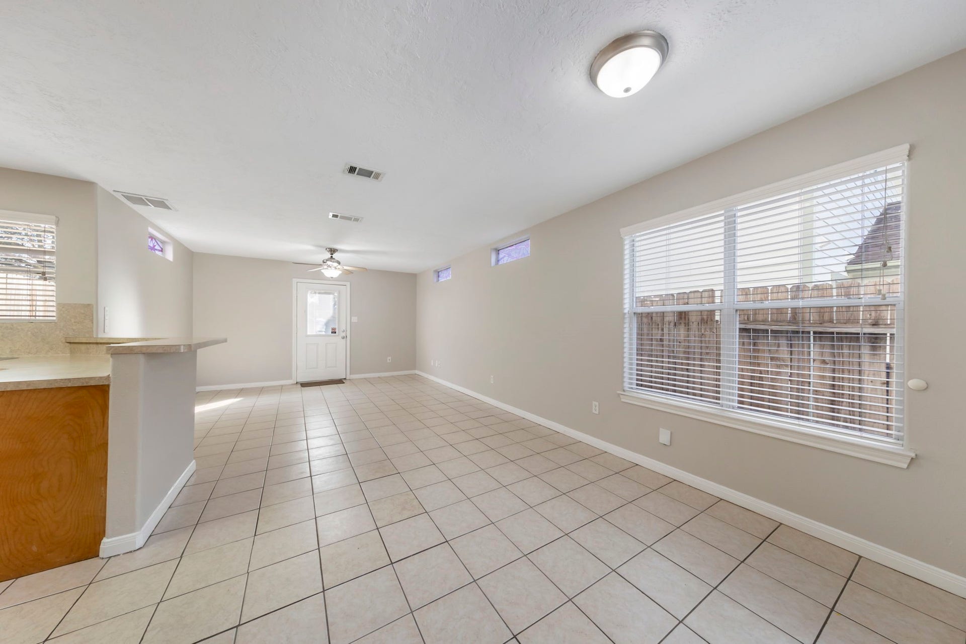 614 Foster Street, Tomball, TX 77375 614 Foster Street, Tomball, TX 77375