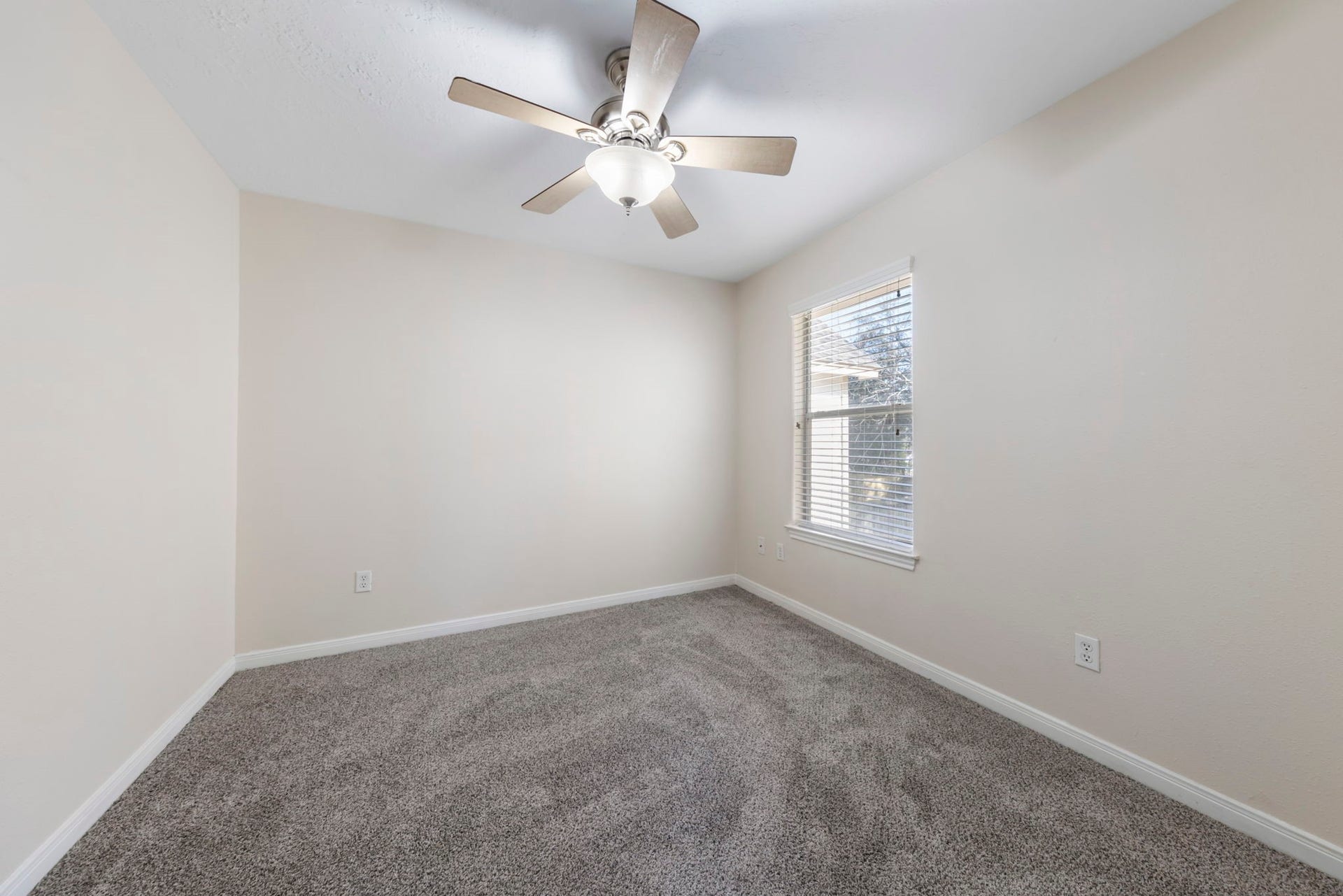 614 Foster Street, Tomball, TX 77375 614 Foster Street, Tomball, TX 77375