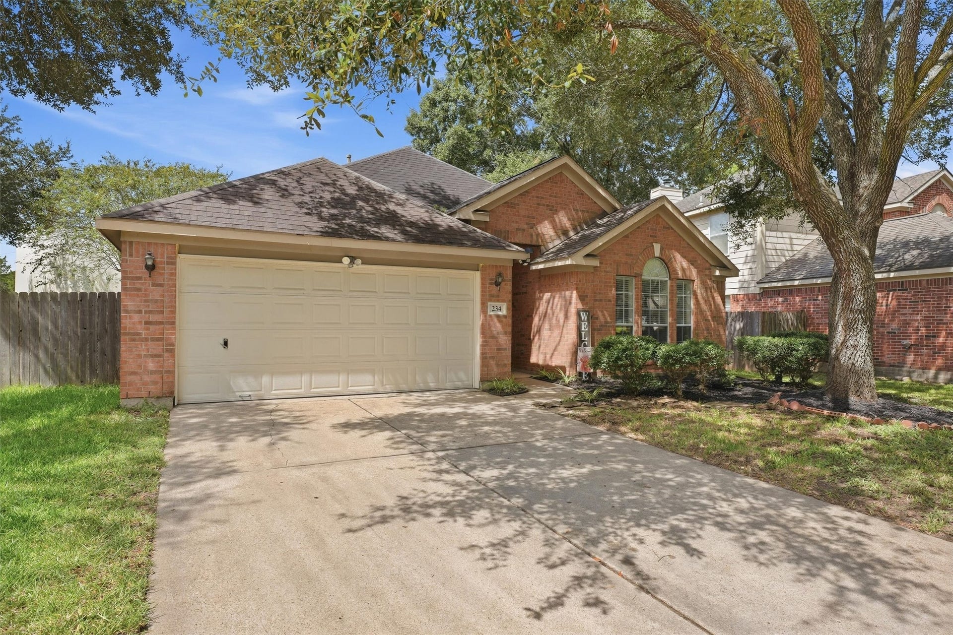 234 Darby Trails Drive, Sugar Land, TX 77479