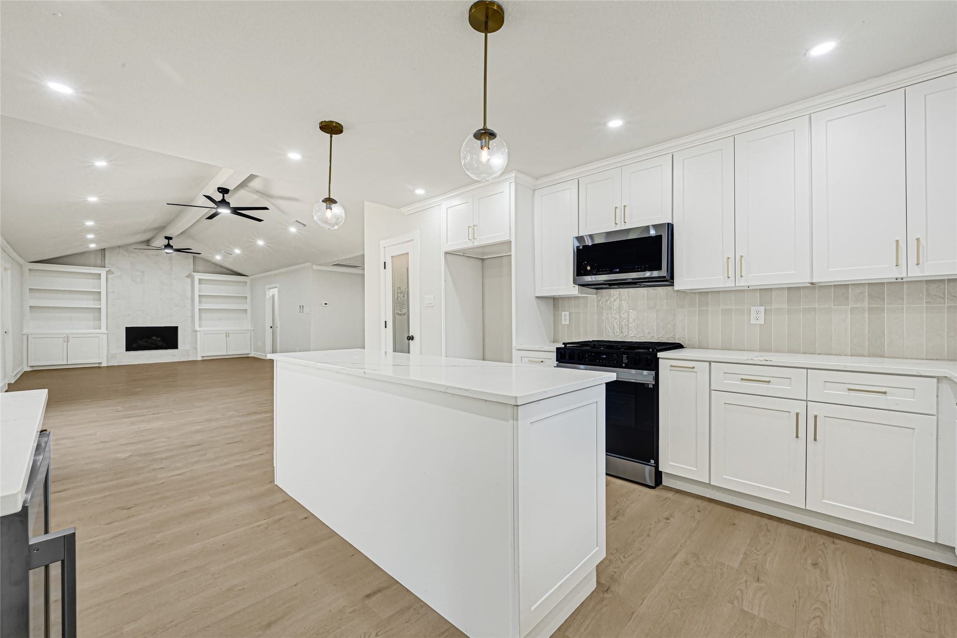 1602 Baker Drive, Tomball, TX 77375