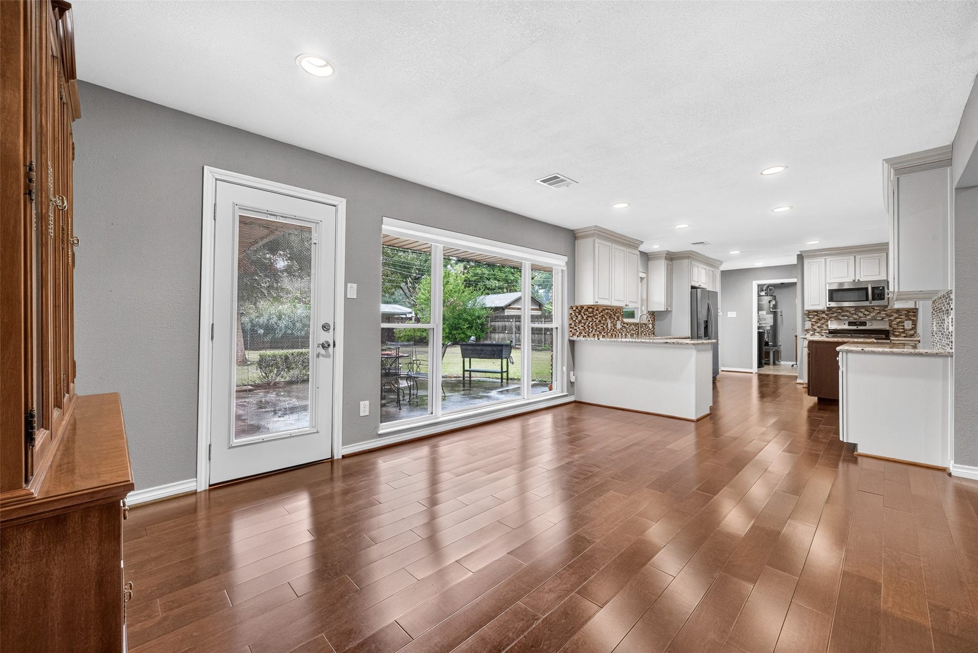 3107 Mona Lee Lane, Houston, TX 77080 3107 Mona Lee Lane, Houston, TX 77080