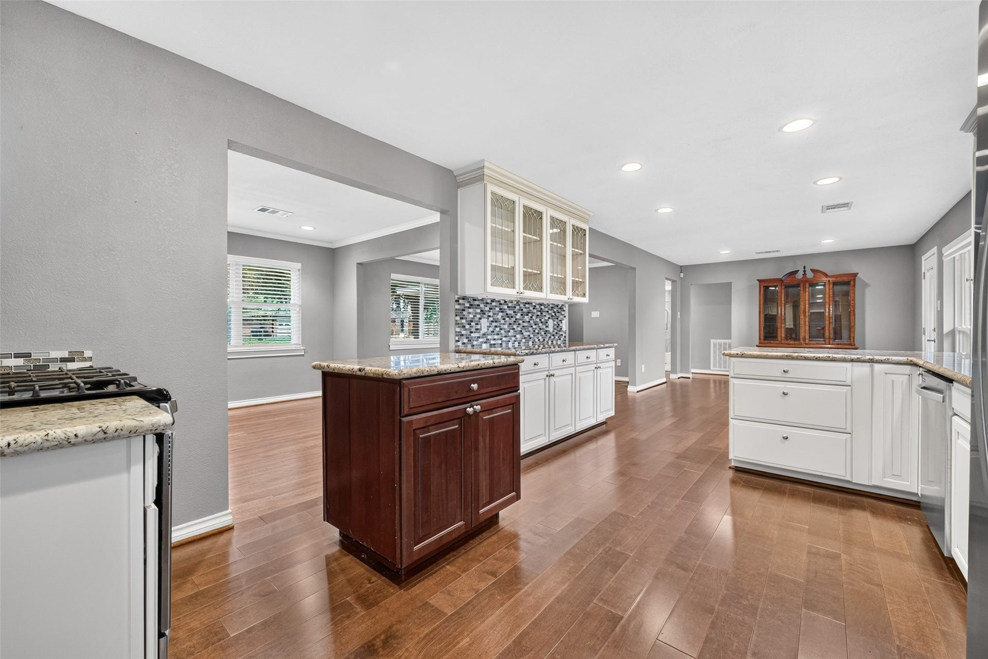 3107 Mona Lee Lane, Houston, TX 77080 3107 Mona Lee Lane, Houston, TX 77080