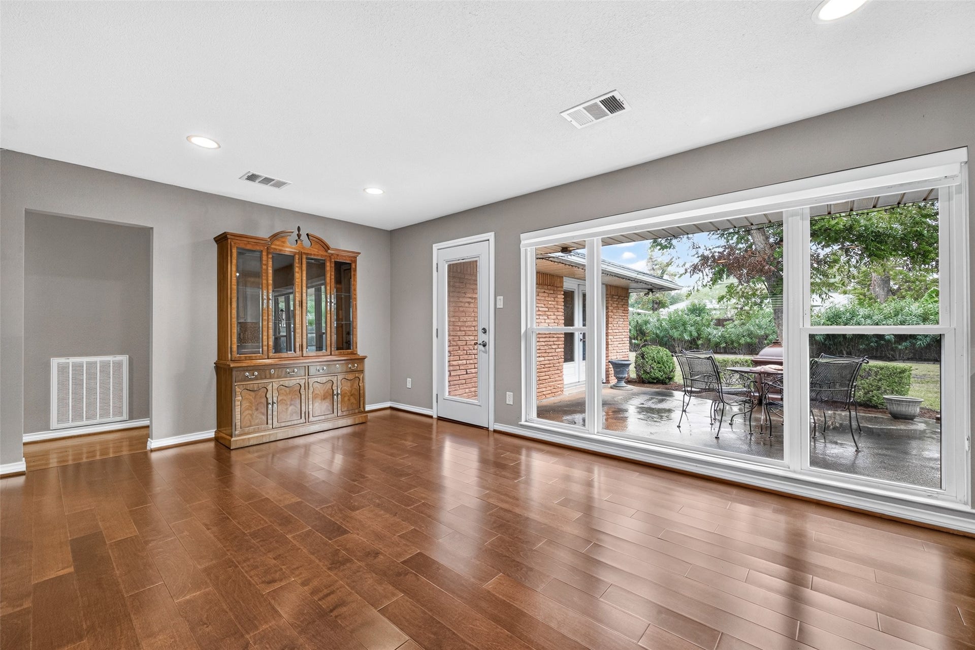 3107 Mona Lee Lane, Houston, TX 77080 3107 Mona Lee Lane, Houston, TX 77080