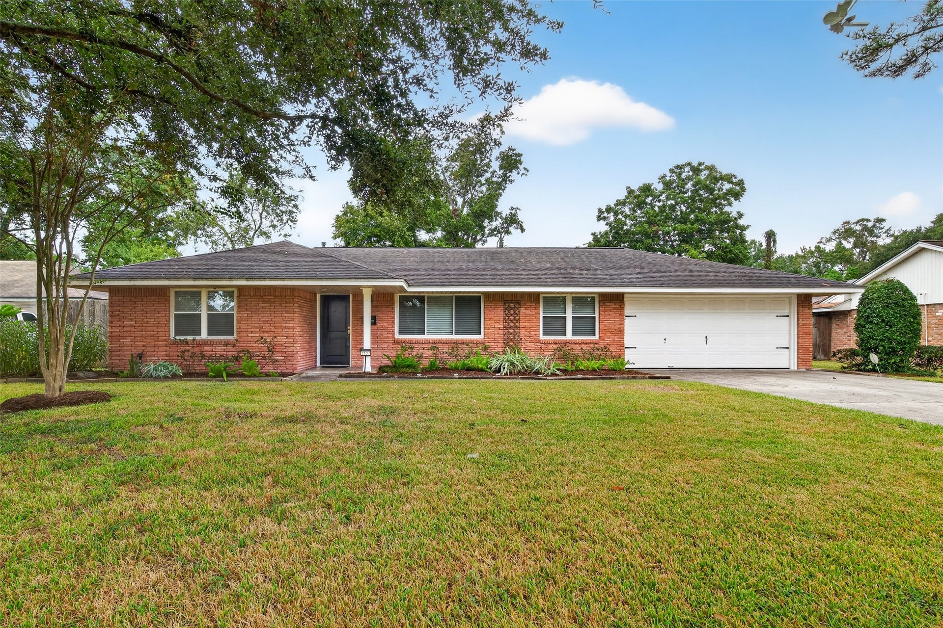 3107 Mona Lee Lane, Houston, TX 77080 3107 Mona Lee Lane, Houston, TX 77080