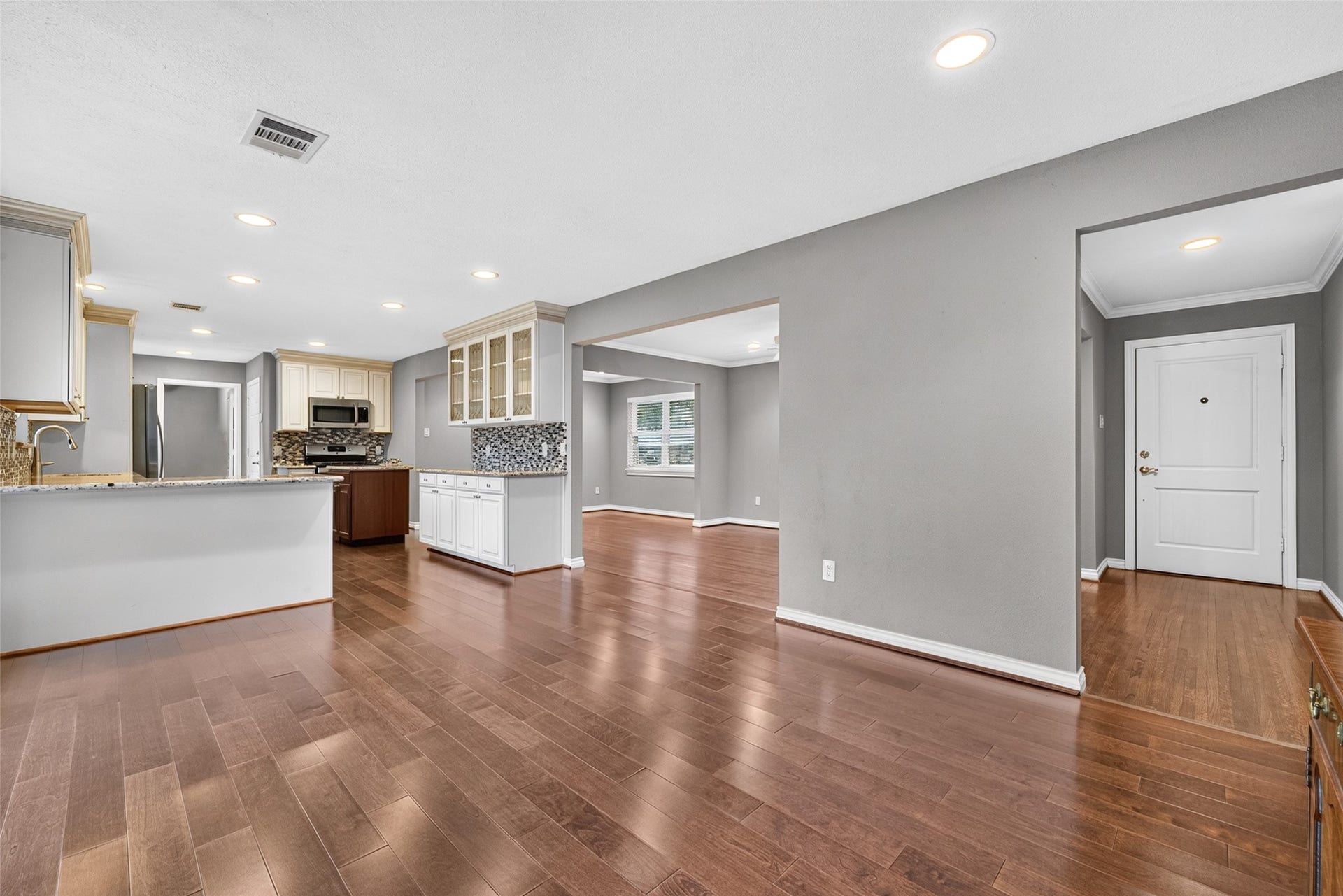 3107 Mona Lee Lane, Houston, TX 77080 3107 Mona Lee Lane, Houston, TX 77080