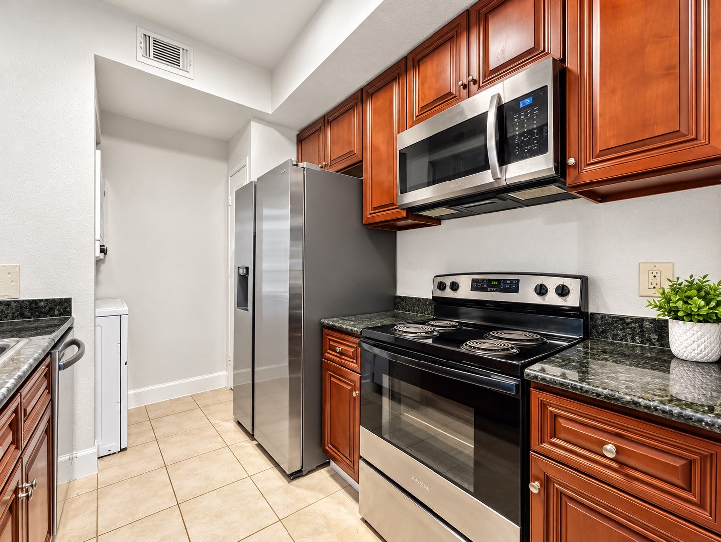 9707 Richmond Avenue, #11, Houston, TX 77042 9707 Richmond Avenue, #11, Houston, TX 77042