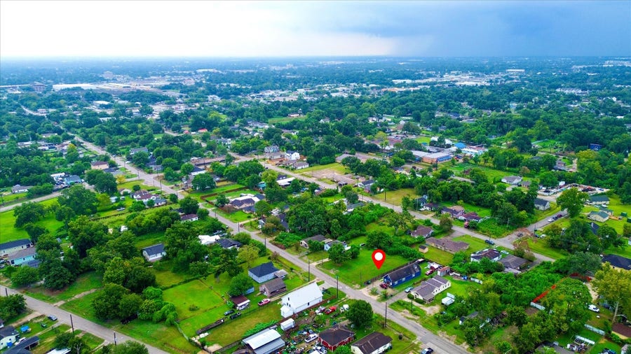 Property photo for 859 W Rittenhouse Road, Houston, TX