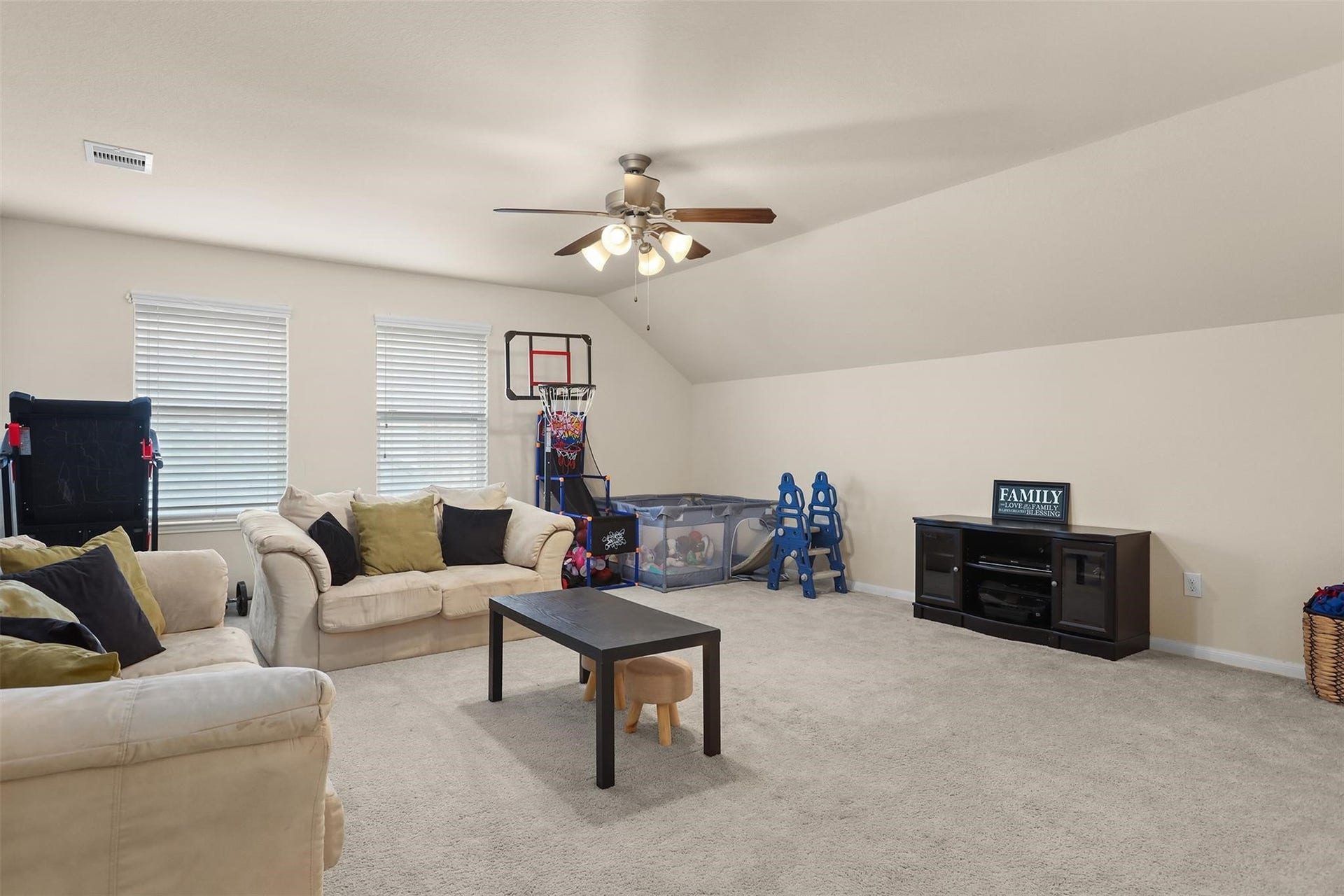 4318 Parkview Terrace Lane, Dickinson, TX 77539 4318 Parkview Terrace Lane, Dickinson, TX 77539