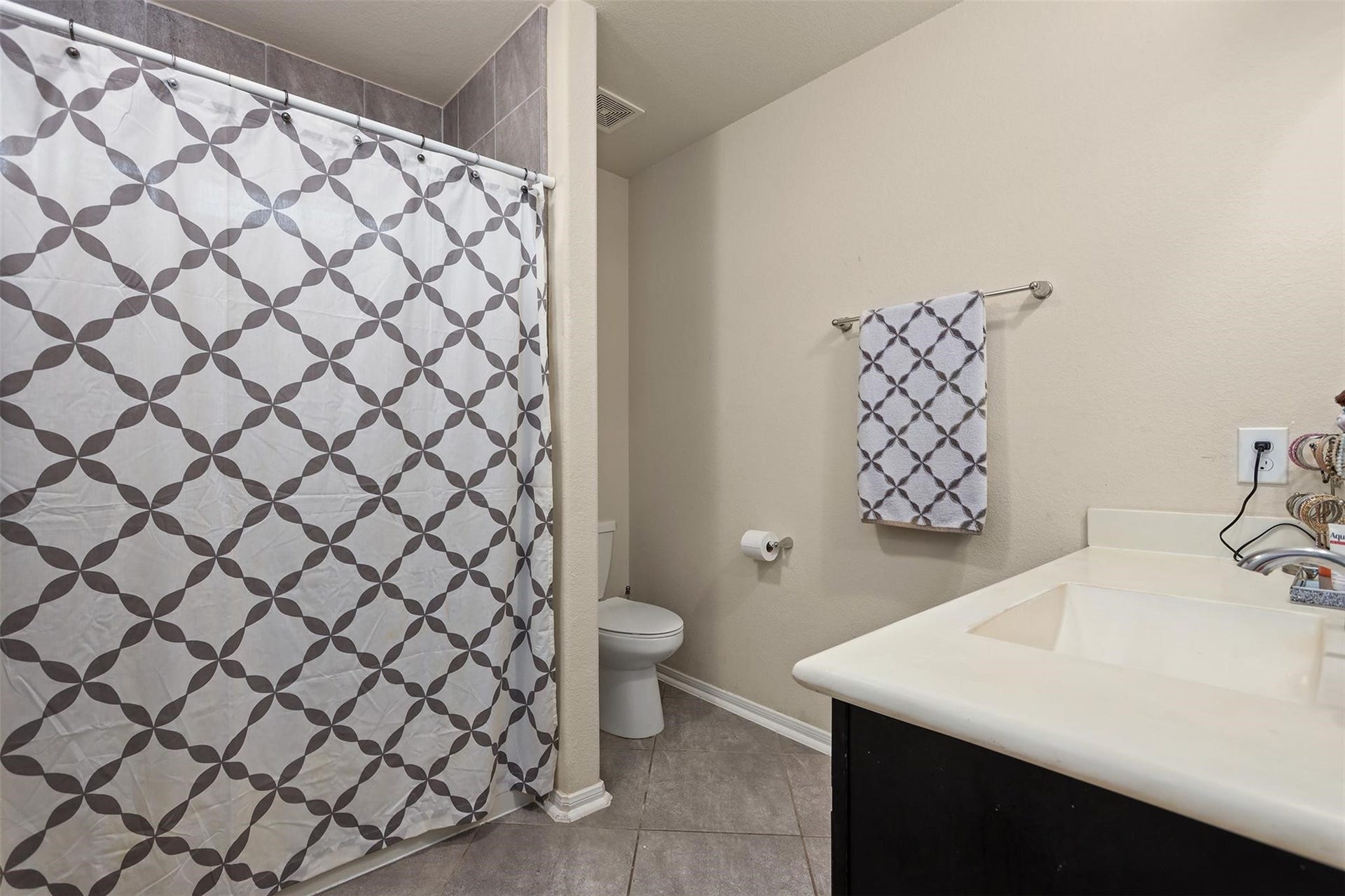 4318 Parkview Terrace Lane, Dickinson, TX 77539 4318 Parkview Terrace Lane, Dickinson, TX 77539