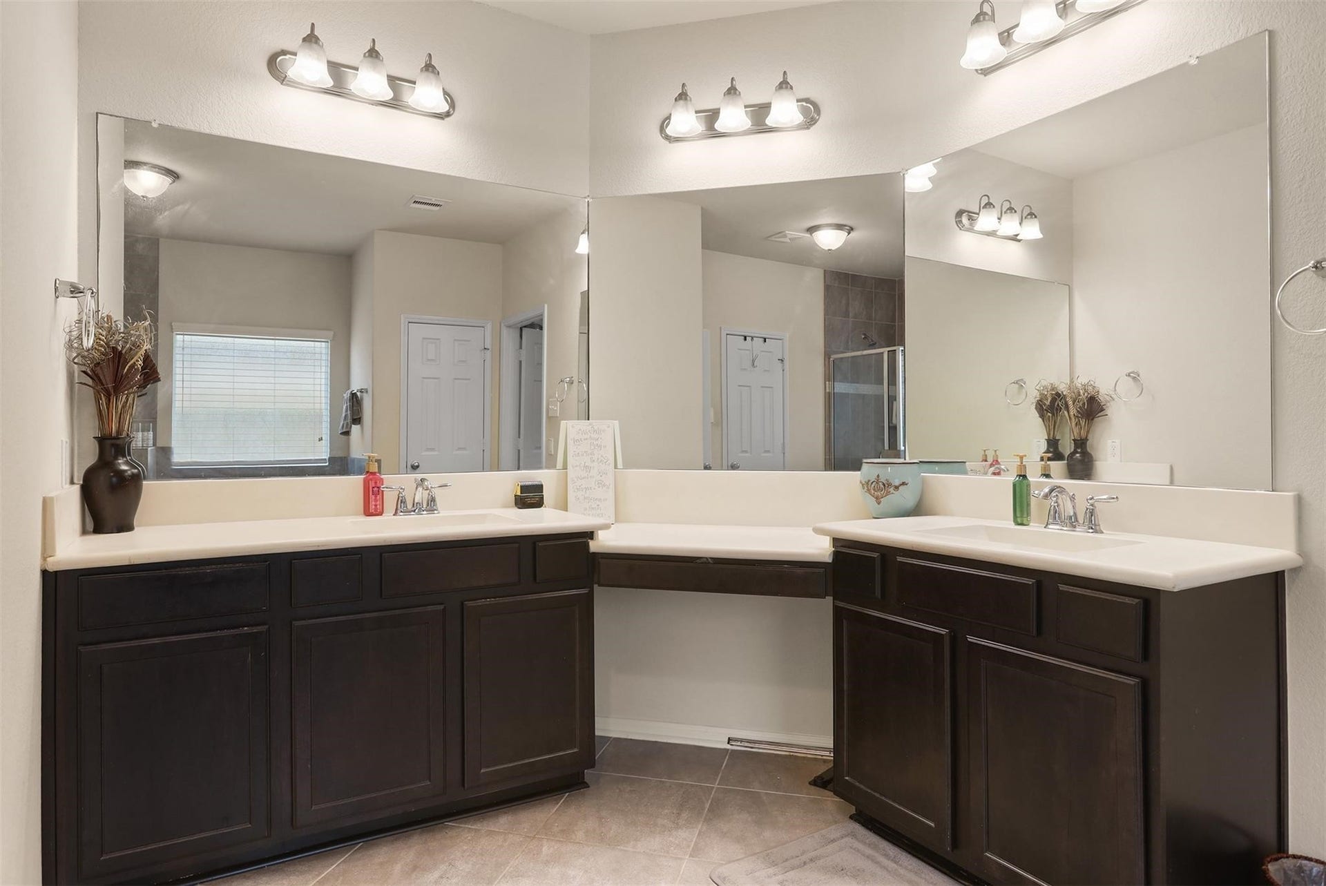 4318 Parkview Terrace Lane, Dickinson, TX 77539 4318 Parkview Terrace Lane, Dickinson, TX 77539