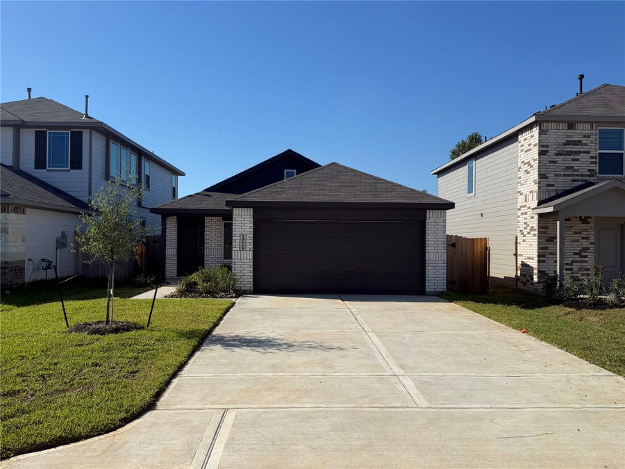 Property photo for 14668 South Ascot Bend Circle, Conroe, TX