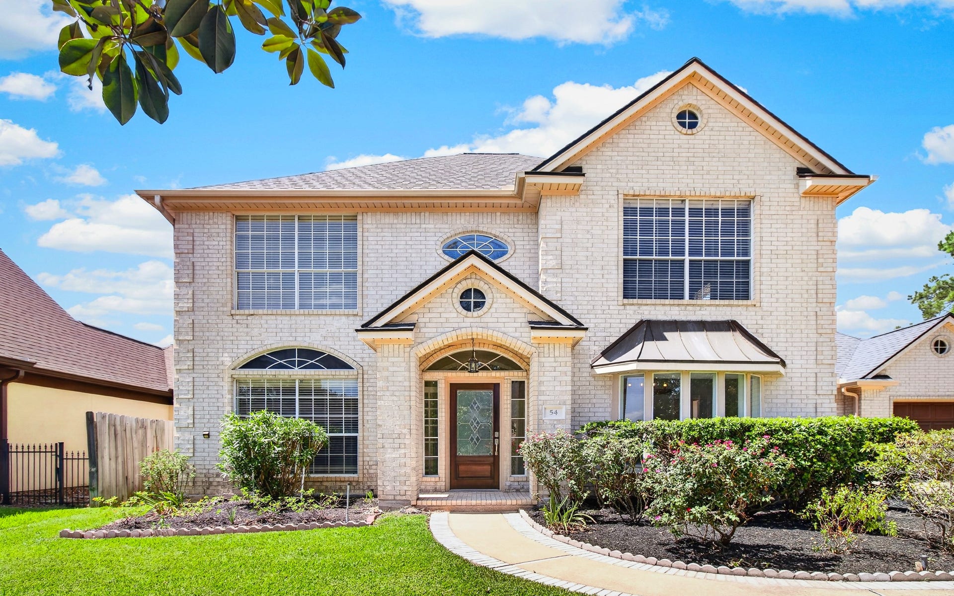 54 S Wind Drive, Montgomery, TX 77356 Welcome to your new home at 54 S. Wind located in the prestigious subdivision of Bentwater.