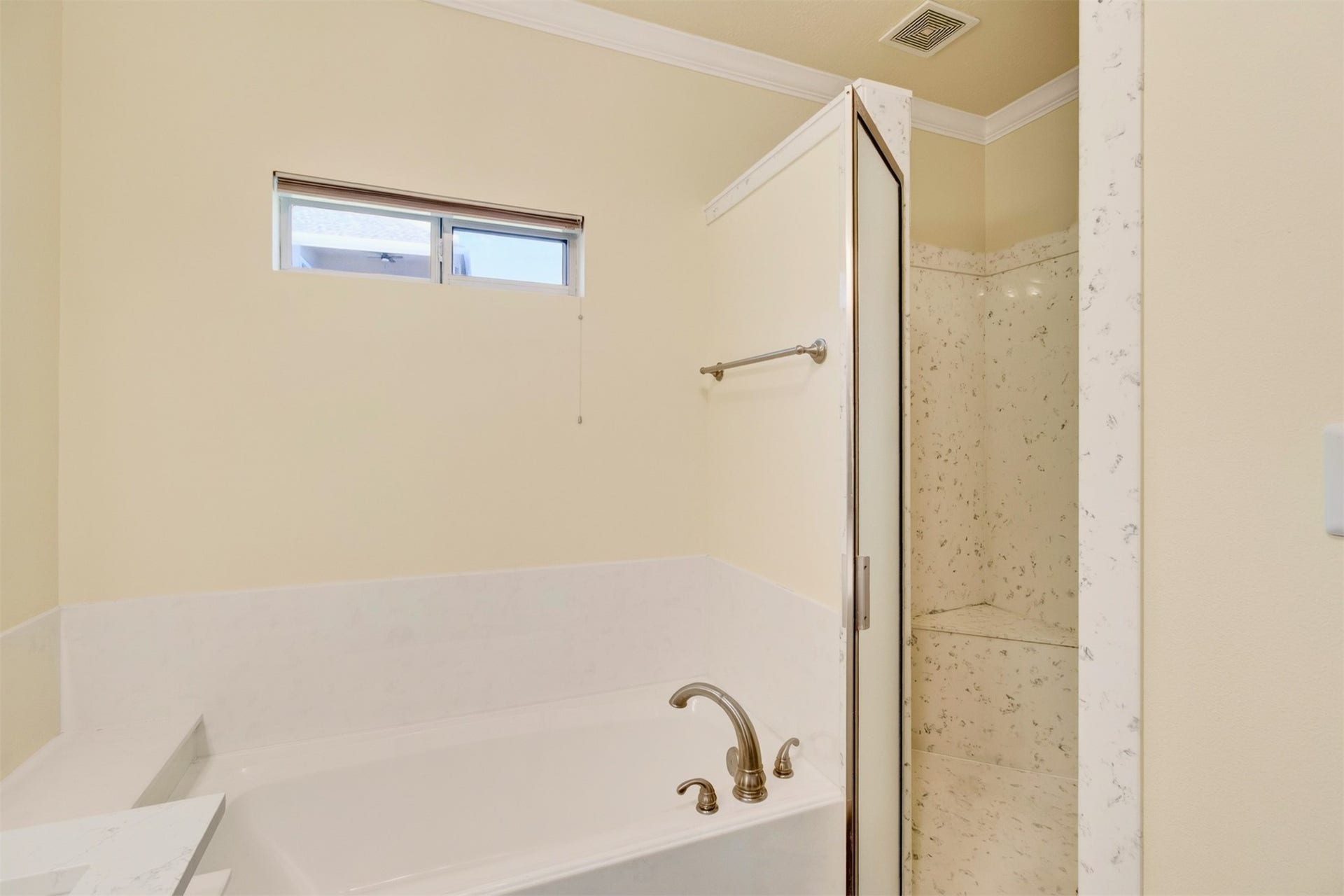 54 S Wind Drive, Montgomery, TX 77356 54 S Wind Drive, Montgomery, TX 77356