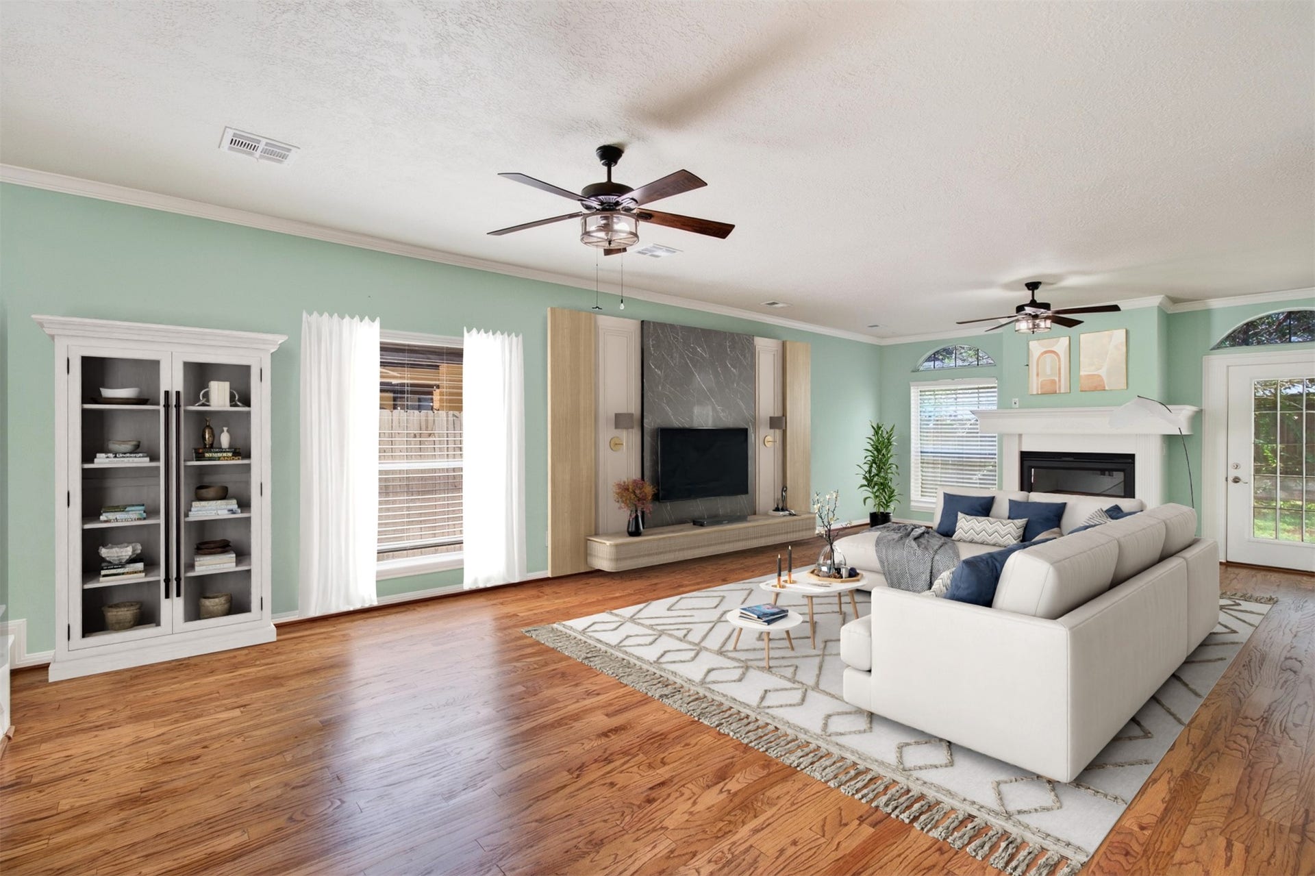 54 S Wind Drive, Montgomery, TX 77356 This is virtually staged to give you an idea of the spaciousness of the living area.