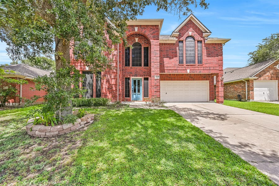 Property photo for 2714 Safe Harbour Circle, Friendswood, TX