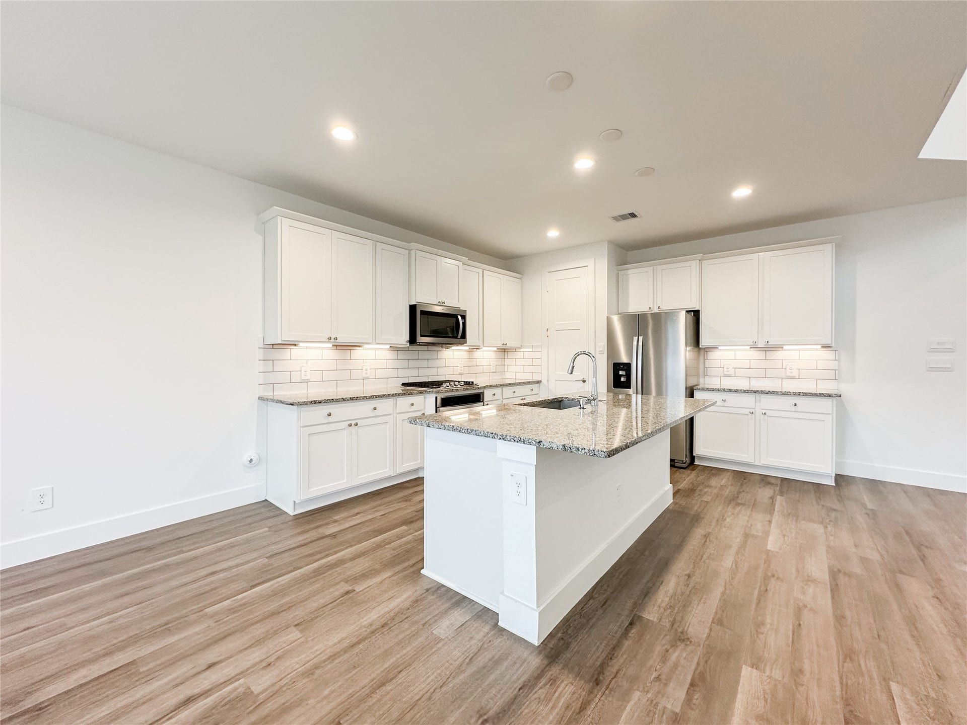 15216 Tattle Creek Lane, Conroe, TX 77384