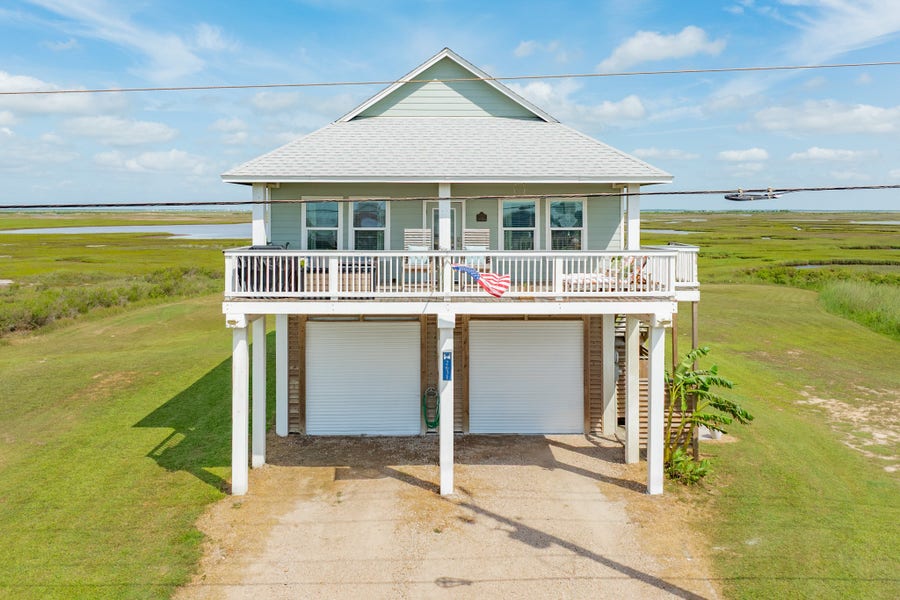 Property photo for 2631 Blue Water Hwy, Surfside Beach, TX