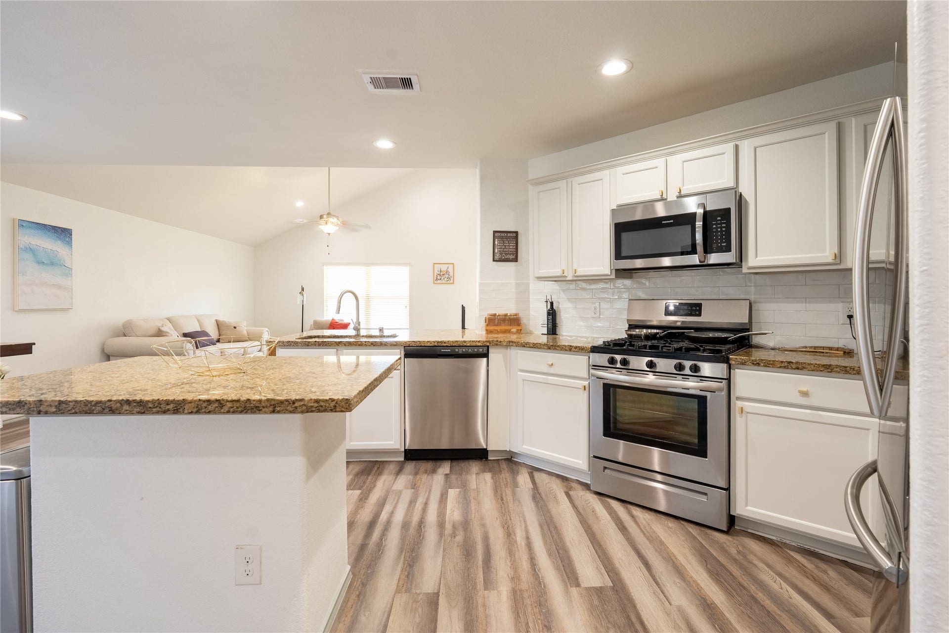 2710 Gold Flake Terrace Road, Spring, TX 77373 2710 Gold Flake Terrace Road, Spring, TX 77373