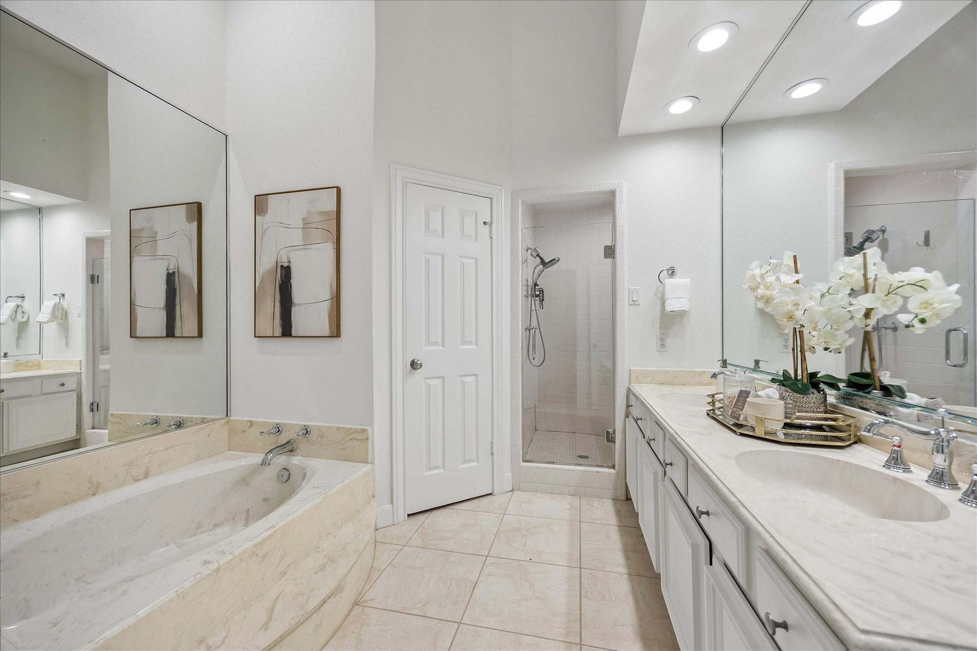 2214 Nantucket Drive, #D, Houston, TX 77057 2214 Nantucket Drive, #D, Houston, TX 77057