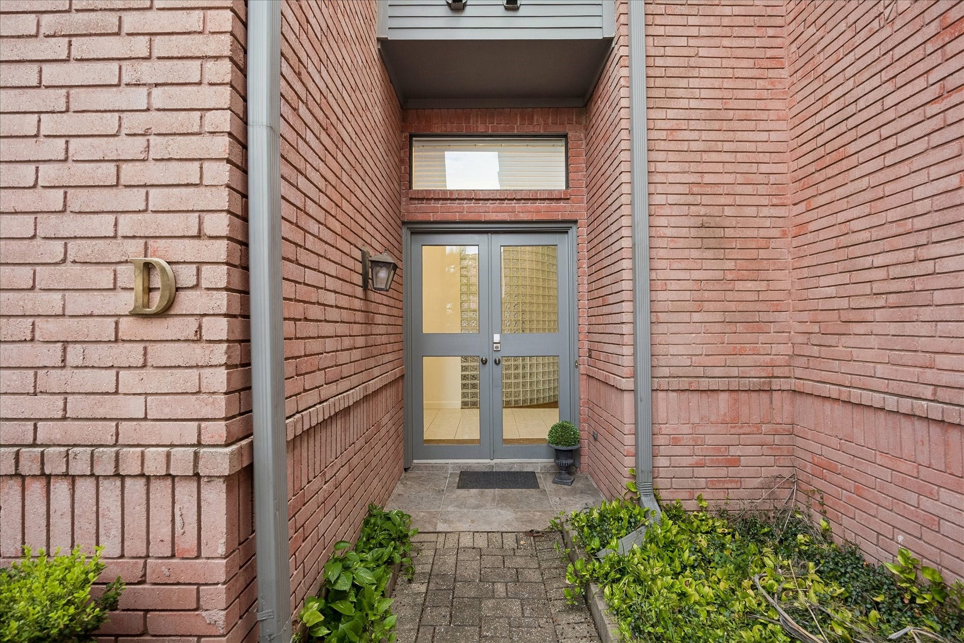 2214 Nantucket Drive, #D, Houston, TX 77057 2214 Nantucket Drive, #D, Houston, TX 77057