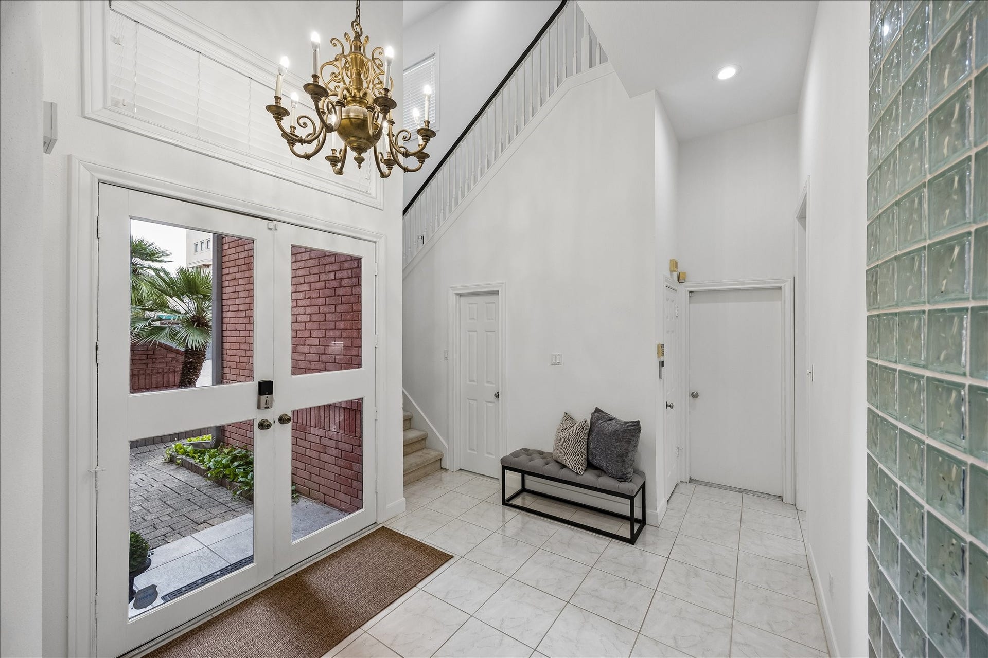 2214 Nantucket Drive, #D, Houston, TX 77057 2214 Nantucket Drive, #D, Houston, TX 77057