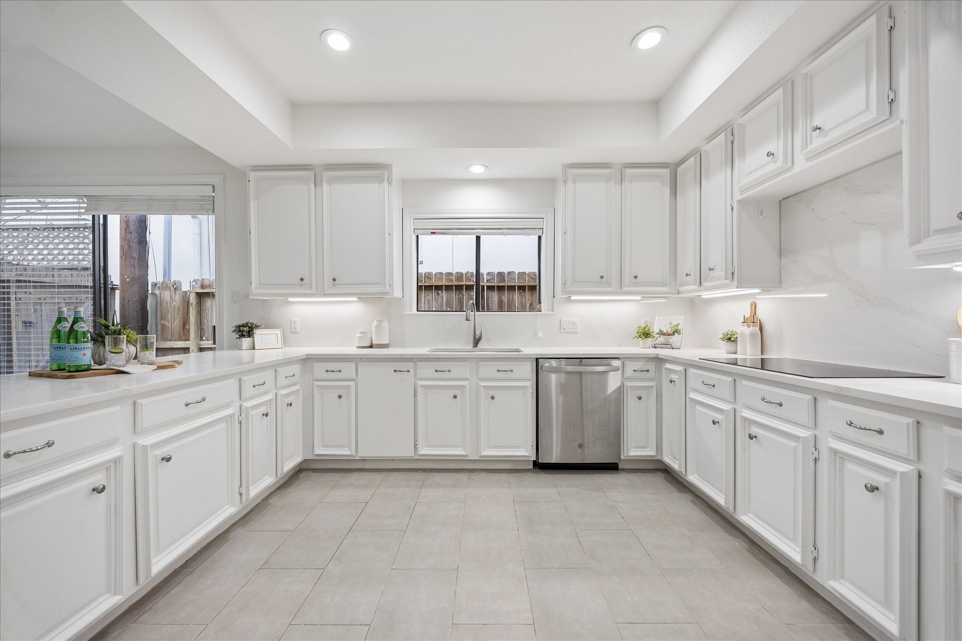 2214 Nantucket Drive, #D, Houston, TX 77057 2214 Nantucket Drive, #D, Houston, TX 77057