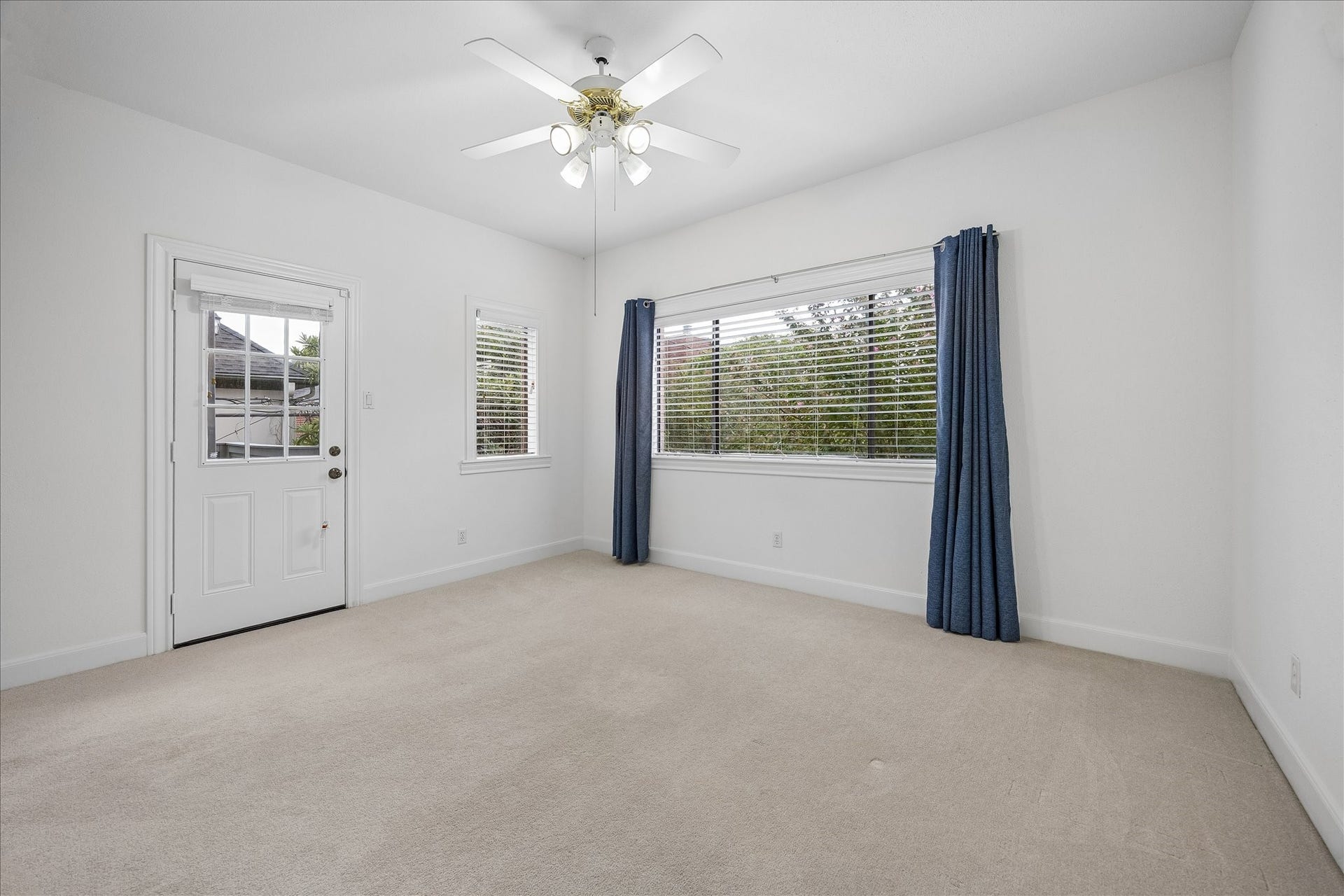 2214 Nantucket Drive, #D, Houston, TX 77057 2214 Nantucket Drive, #D, Houston, TX 77057