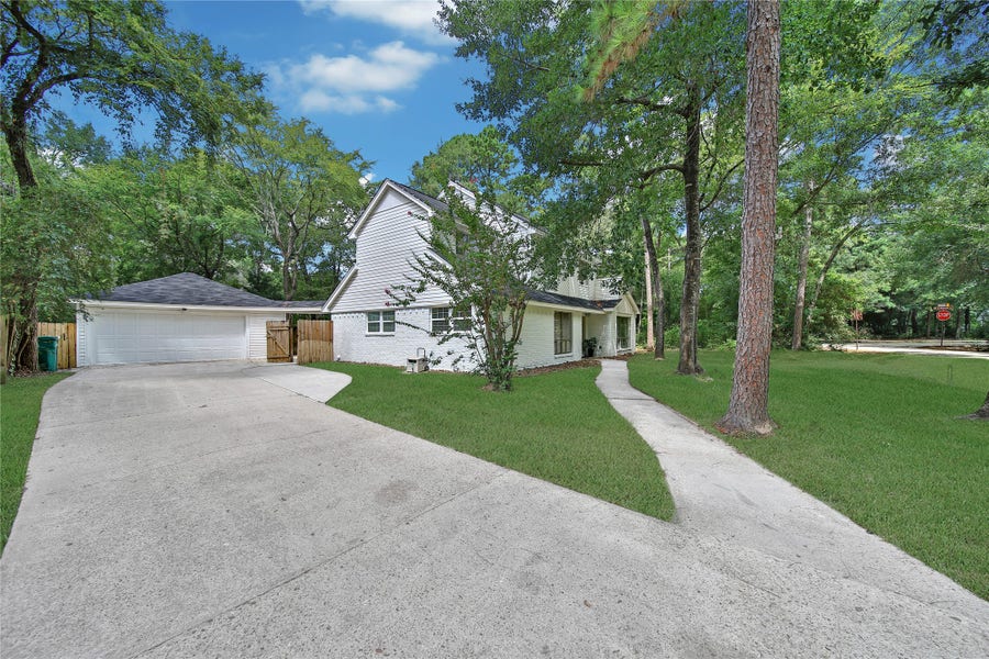 Property photo for 1 Marsh Millet Court, The Woodlands, TX