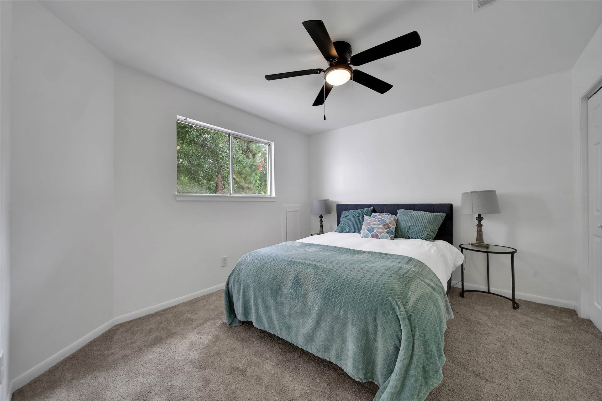 1 Marsh Millet Court, The Woodlands, TX 77380 1 Marsh Millet Court, The Woodlands, TX 77380