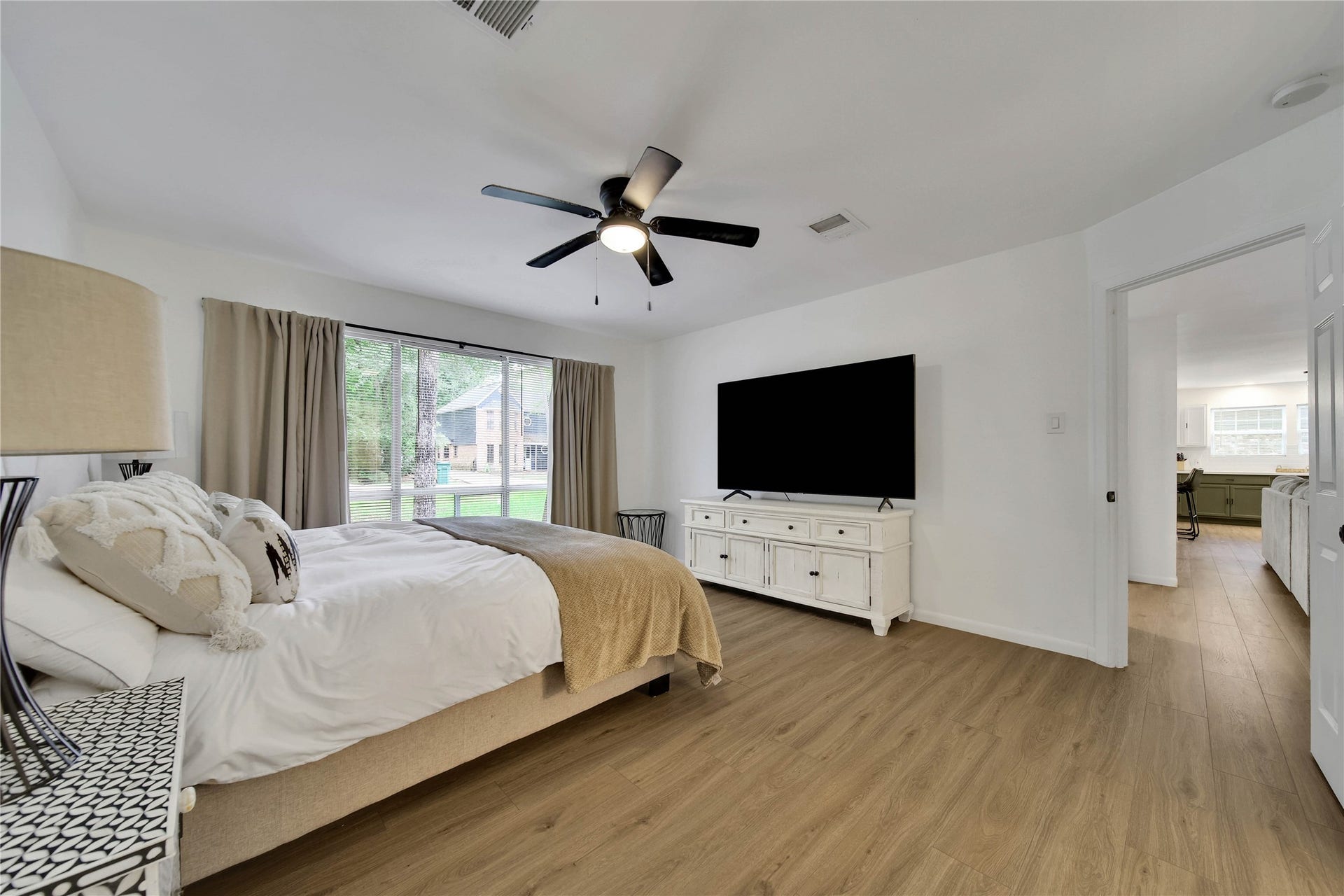 1 Marsh Millet Court, The Woodlands, TX 77380 1 Marsh Millet Court, The Woodlands, TX 77380