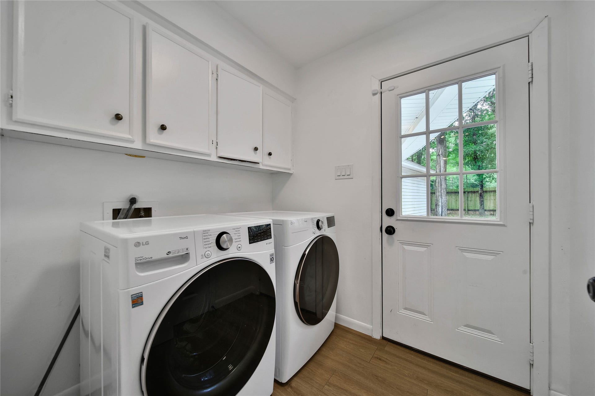 1 Marsh Millet Court, The Woodlands, TX 77380 1 Marsh Millet Court, The Woodlands, TX 77380