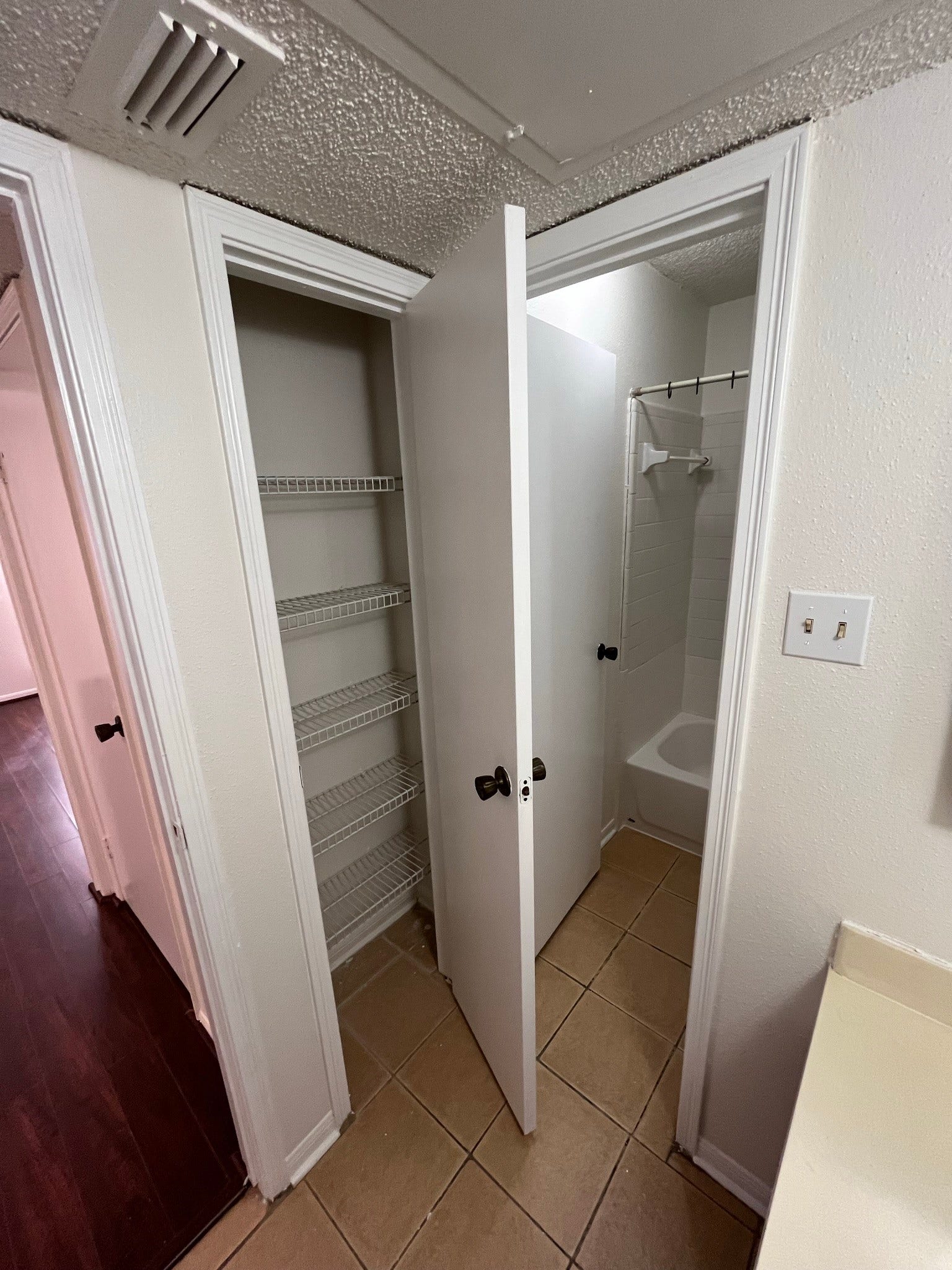 2120 El Paseo Street, #1912, Houston, TX 77054 2120 El Paseo Street, #1912, Houston, TX 77054