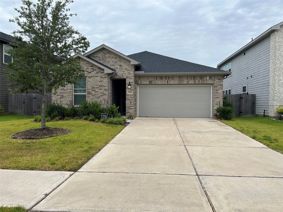 Property photo for 7822 Wyndham Harbor Court, Richmond, TX