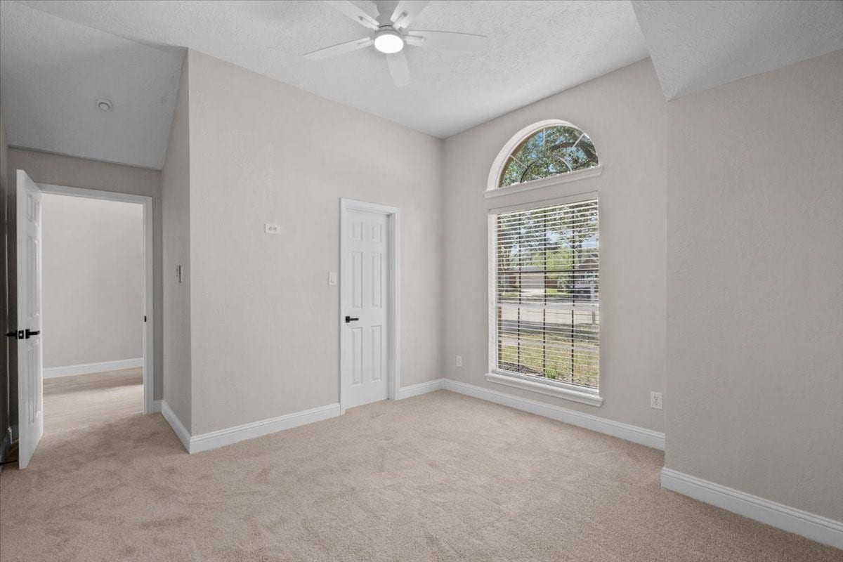 105 Barrington Pointe Court, League City, TX 77573 105 Barrington Pointe Court, League City, TX 77573