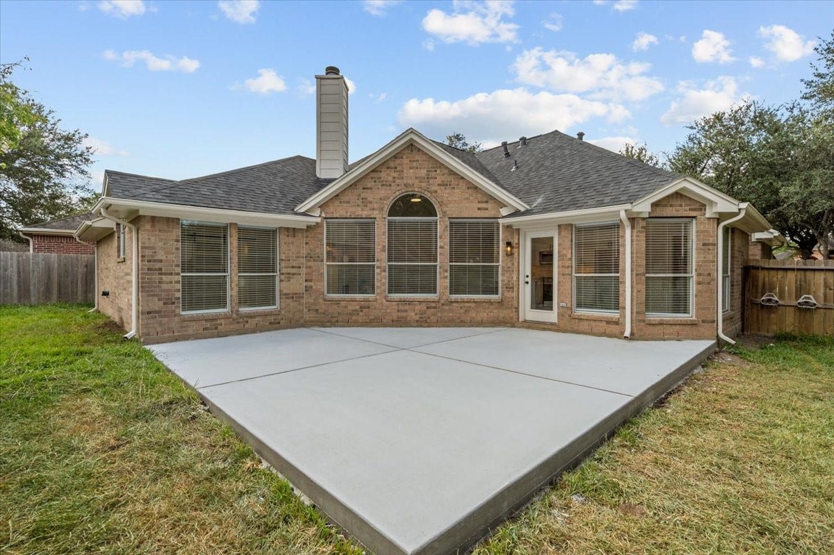 105 Barrington Pointe Court, League City, TX 77573 105 Barrington Pointe Court, League City, TX 77573