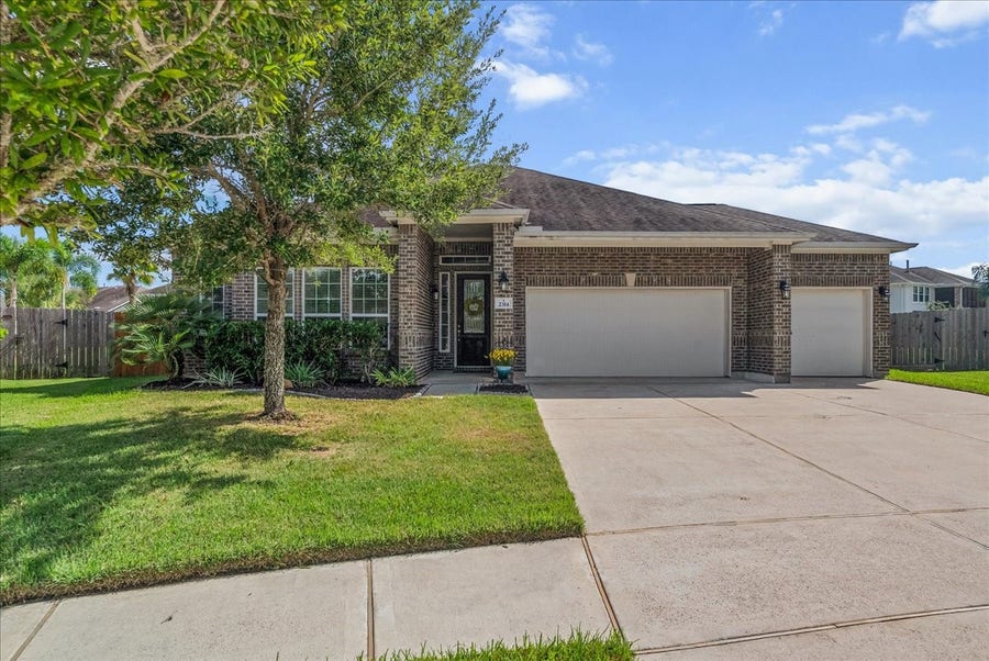 Property photo for 2314 Tobarra Lane, League City, TX